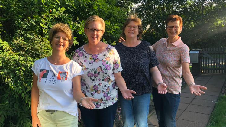 wiedergewählten Vorstand: Von links –  Elisabeth Westphal, Carola Lange, Elke Mönning und Meike Ahlers