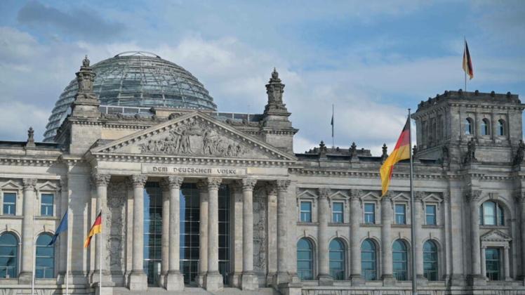 Bundestag zu groß: Umstrittene Wahlrechtsreform beschlossen