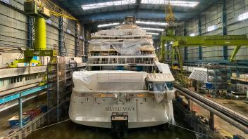 Silver Nova Meyer Werft