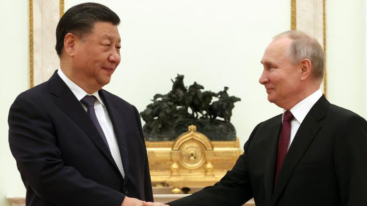 Chinas Staatschef Xi besucht Moskau