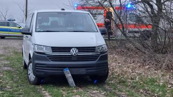 In Neuenkirchen musste ein VW Bulli einem entgegenkommenden Fahrzeug ausweichen.