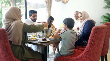 Ramadan 2023 beginnt: Was hat es mit dem Fastenmonat auf sich?