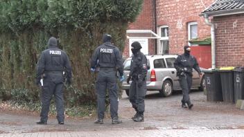 Polizei und Staatsanwaltschalt betrachten die Razzia in Badbergen und vier anderen Orten als erfolgreichen Schlag gegen Clankriminalität.