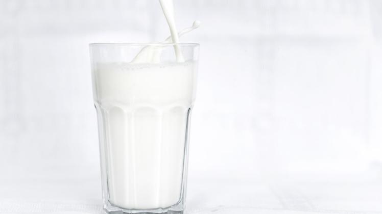 Glas mit Milch