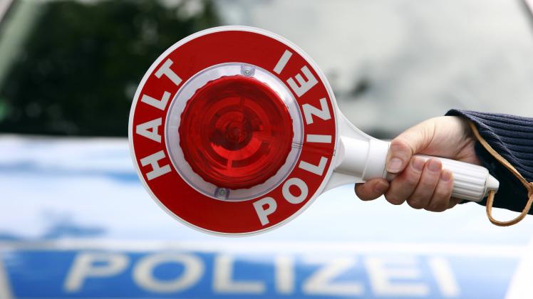 Die Polizeiinspektion Prignitz kontrollierte bei der landesweiten Aktion „Zweiradsicherheit“ bei 13 Kontrollen insgesamt 85 Motorrad- und Fahrradfahrer. 