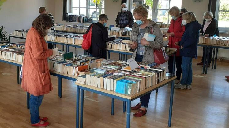 Die Seehofer Büchertage stießen 2021 auf großes Interesse in der Gemeinde. Mehr als 1000 Bücher wechselten den Besitzer.