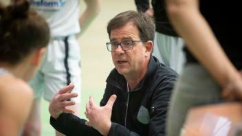 Trainer Jörg Scherz - BBC Osnabrück - BG Zehlendorf (Basketball, Frauen, 1. Regionalliga, Saisonabschluss, Aufstieg in die 2. Bundesliga) 