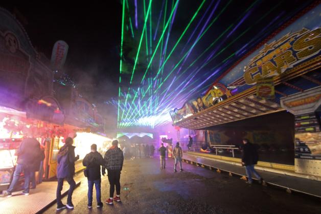 Jahrmarkt 2023 Osnabrück: Lasershow beim Publikum durchgefallen