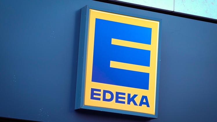 Symbolbild des Lebensmitteleinzelhaendler EDEKA Symbolfoto Logo des Supermarkt EDEKA Deutschland *** Symbol image of foo