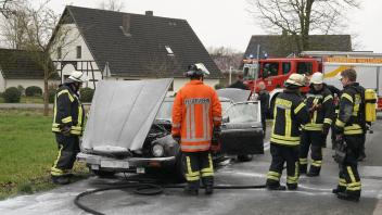 Die Wallenhorster Feuerwehr löschte den Brand schließlich endgültig.