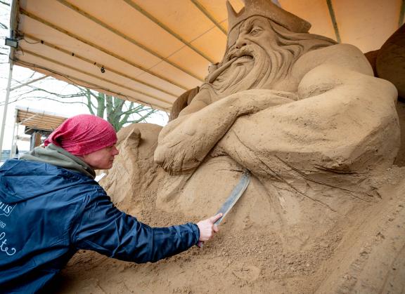 Bilder von Warnemünder Sandwelt: Malen am Strand!