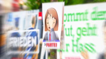 Wahlplakat der Partei Die Partei zur Europawahl 2019 Düsseldorf 25 05 2019 *** Election poster of
