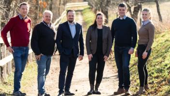 Kandidieren für die Kommunale Wählergemeinschaft Grebin (KWG): (von links) Holger Mielke, Klaus Pentzlin, Michael Kahl, Kerstin Peters, Friedrich Kahl und Käthe Sophie Kahl.