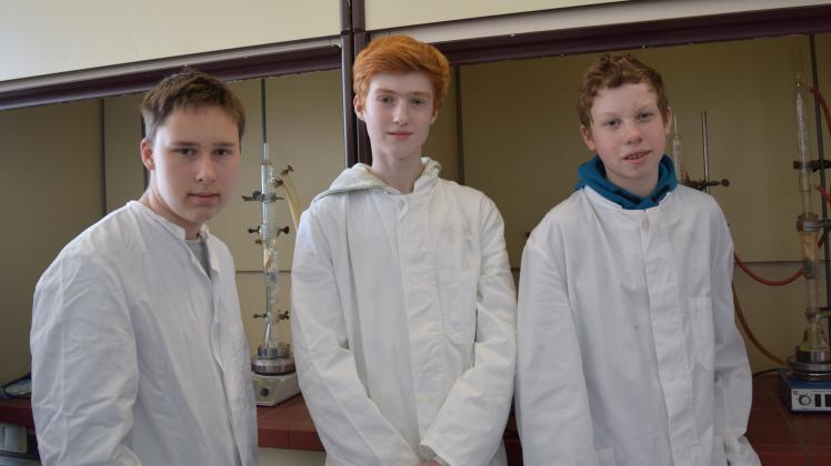 Wittenberger Schüler vom Gymnasium Marie-Curie nahmen am Wettbewerb Jugend forscht mit Fußpflegeprodukt teil und gewannen Preise. 