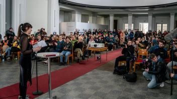 Klimaaktivisten der letzten Generation trafen sich am Mittwoch 19.04.2023 in der St. Thomaskirche in Berlin-Kreuzberg Kl