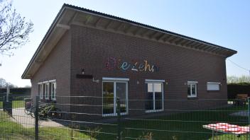 Eine Erweiterung des Jugendhauses „Die Zehn“ soll Raum für die offene Ganztagsschule schaffen – ein Projekt, das allen Fraktionen in Tangstedt am Herzen liegt.