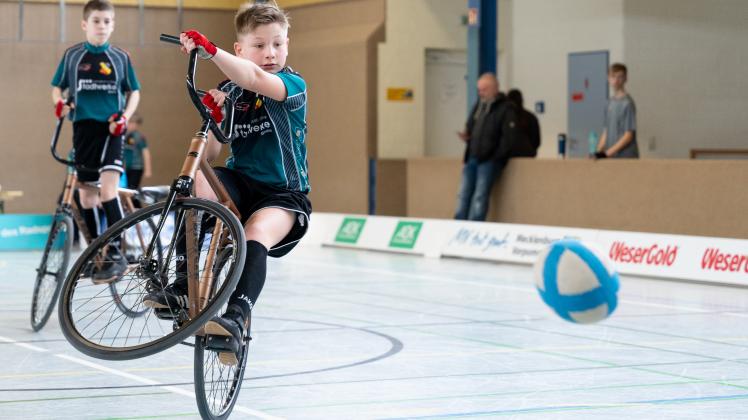 Radball U13 Lüblow Lennard Badel und Bence Lang
