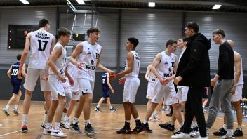 Young Rasta Dragons - Uni Baskets Paderborn,  