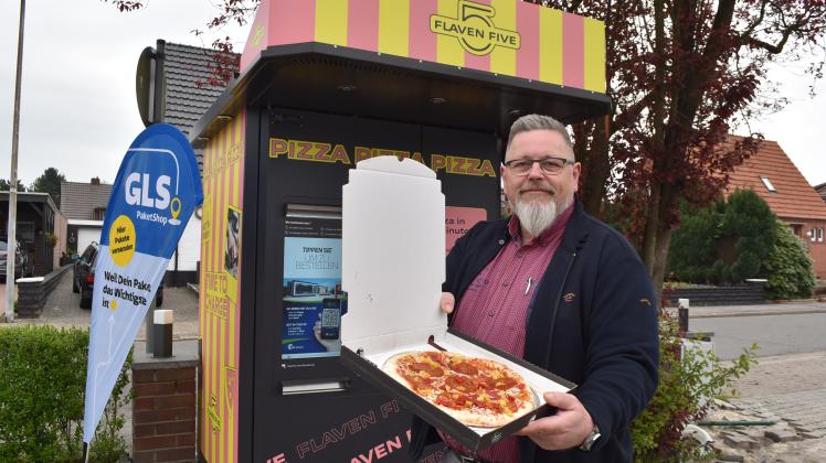 Die ersten Automaten im Papenburger Stadtgebiet und in Rhede stehen schon. Wenn es nach Armin Heyen geht, soll es auch in vielen weiteren Orten entlang der Ems frische Pizza geben.