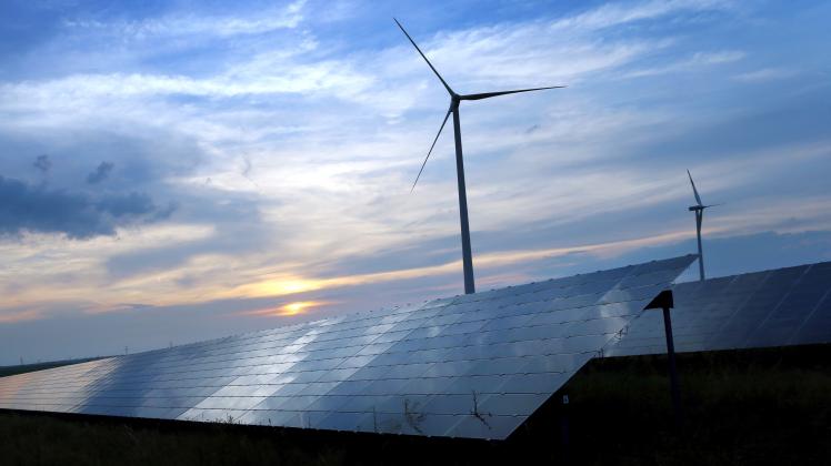 Erneuerbare Energien - Windkraft und Sonnenenergie