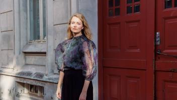Die 28-jährige Dänin Justine Boesen ist als „Artist in residence“ in verschiedenen Konstellationen und Orten beim Festival zu erleben.