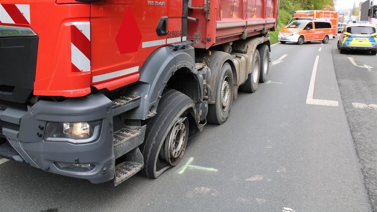 Belmer Lkw-Fahrer Bei Unfall Auf B239 Leicht Verletzt | NOZ