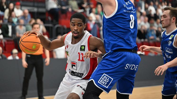 Artland Dragons Quakenbr�ck -  VFL SparkassenStars Bochum, 