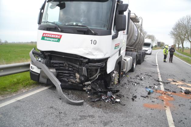 Junge Frau Stirbt Bei Frontalzusammenstoß Mit Lkw Auf Der B5 | SHZ