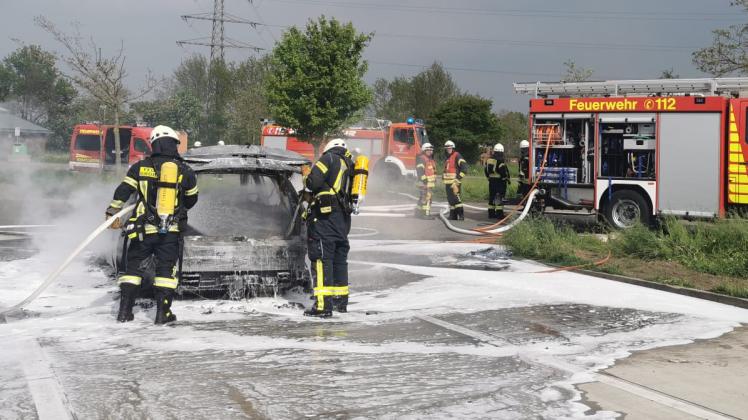 Anfang Mai ist ein BMW auf dem Rastplatz Heseper Moor an der A31 komplett ausgebrannt.