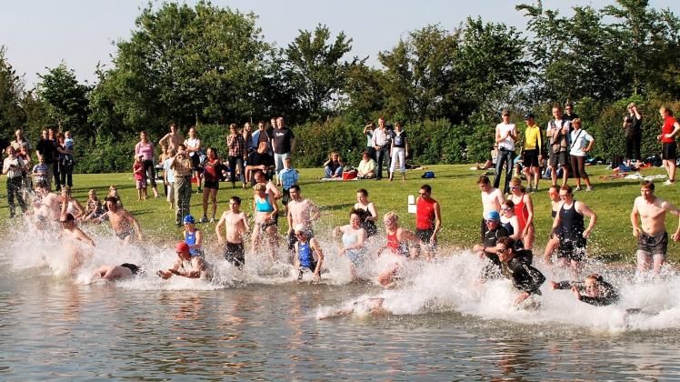 In Südtonderns Freibädern und Naturbadeseen beginnt die Badesaison.