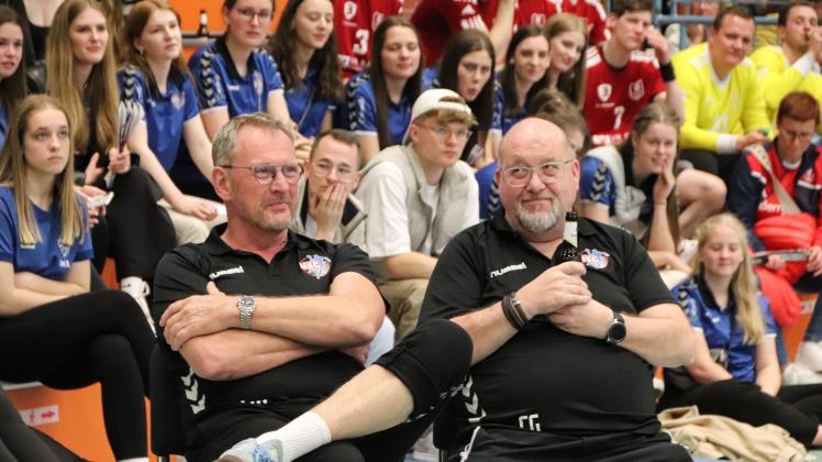 Christoph Möller (links) und Christoph Grote, Trainer der HSG Haselünne/Herzlake