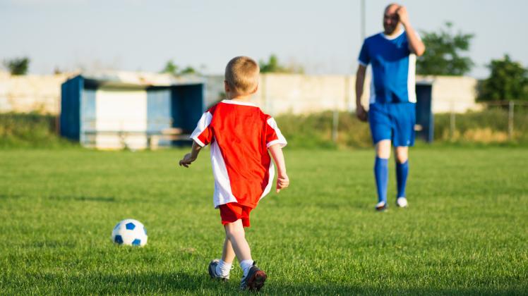 soccer training for children model released, Symbolfoto, 13.10.2020, Copyright: xNikoletaVukovicx Panthermedia26954201