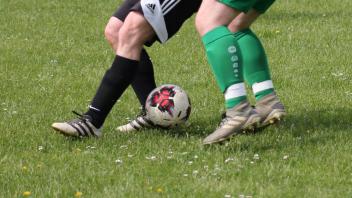 Fußball-Symbolbild
