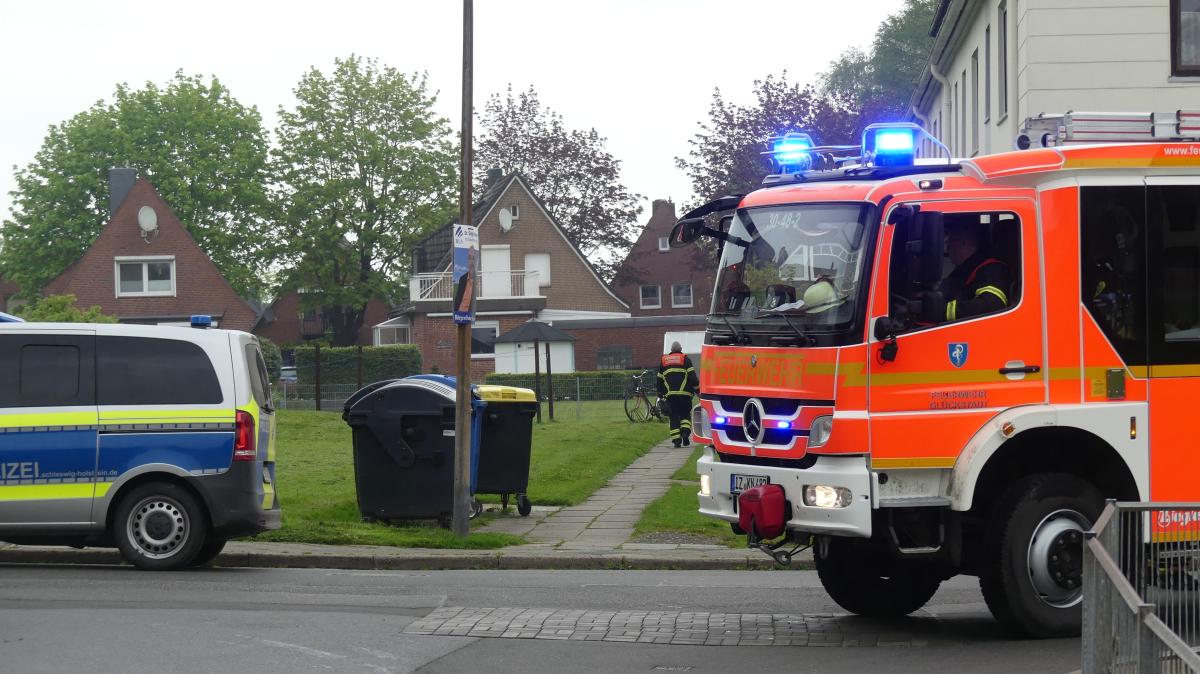 Medizinischer Notfall in Glückstadt Polizei bricht Tür auf SHZ