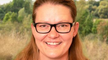 Stefanie Oepke tritt als Kandidatin für die Wahl des Gemeindeoberhaupts in der Gemeinde Cambs an. 
