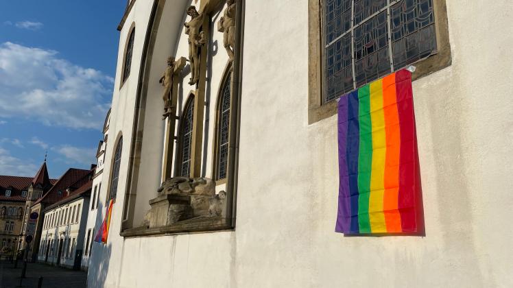 Am Freitagabend, 12. Mai 2023, fand im Bistum Osnabrück erstmalig ein offizieller Queer-Gottesdienst statt.