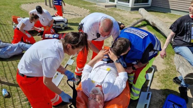 Schwaan: Medical Task Force übt Zugunglück mit 100 Verletzten