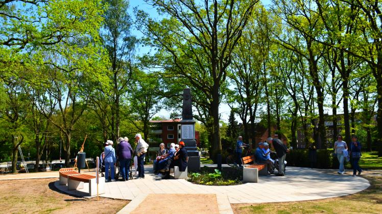 Historischer Friedhof eingeweiht Bad Oldesloe feiert neuen Park