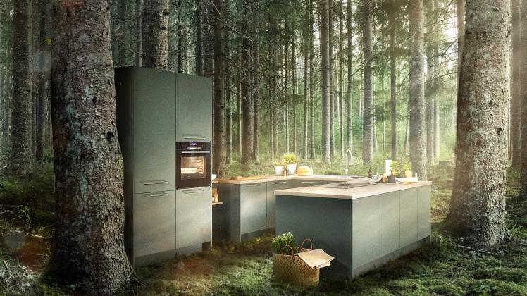 ADVERTROIAL-nobilia-Küchen-Küche-im-Wald