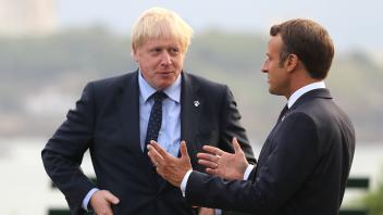 G 7 Gipfel 2019 in Biarritz G 7 summit 2019 Englands Premierminister Boris Johnson und Frankreichs P
