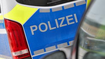 05.05.2023, Wuppertal, Polizeieinsatz Schriftzug in Nahaufnahme Nordrhein-Westfalen Deutschland *** 05 05 2023, Wupperta