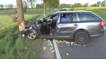 Zu einem tödlichen Unfall ist es in der Nacht zu Samstag in Löningen gekommen. 