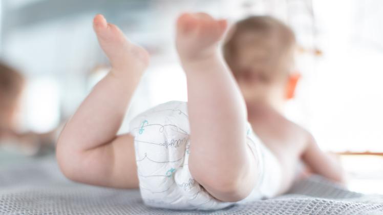 Gestresste Haut am Babypo: Was hilft gegen Windeldermatitis?
