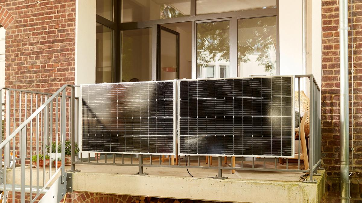 Balkonkraftwerk von Aldi Wie gut ist die MiniSolaranlage? SVZ