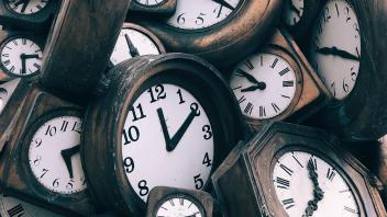 Uhren, oder das paradox der Zeit