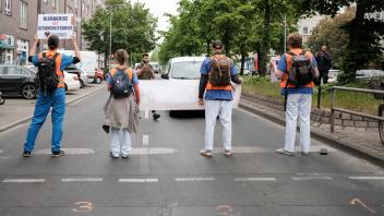 Letzte Generation Blockade in Berlin On May 23, 2023 activists of the Last Generation blocked a road in Berlin, Germany.