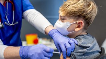 Coronavirus - Kinder-Impfaktion in Wolfsburg