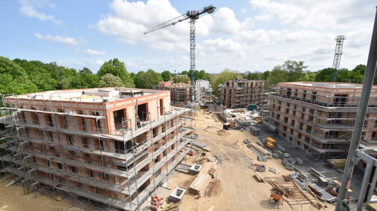 Knapp 150 Wohnungen baut die Wiro im Hansaviertel. Bis Ende 2024 sollen die Bauarbeiten abgeschlossen sein.