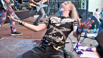 Die Stimmung bei den Konzerten von Altmetall und Dirty Royal Orchestras beim Bramscher Stadtfest 2023 war ausgelassen. 