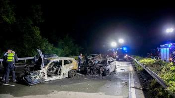 Verkehrsunfall auf der A43 mit 17 Verletzten